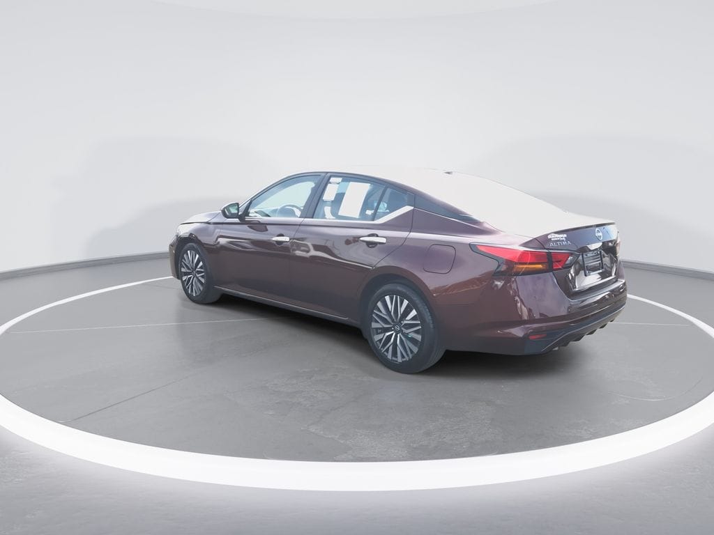 2024 Nissan Altima SV - Photo 7