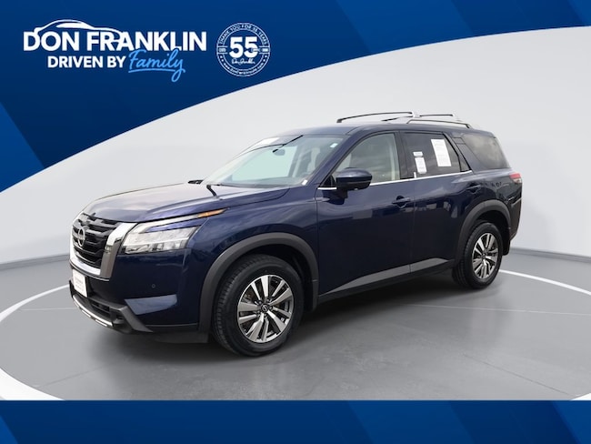 2023 Nissan Pathfinder SL 4WD's photo