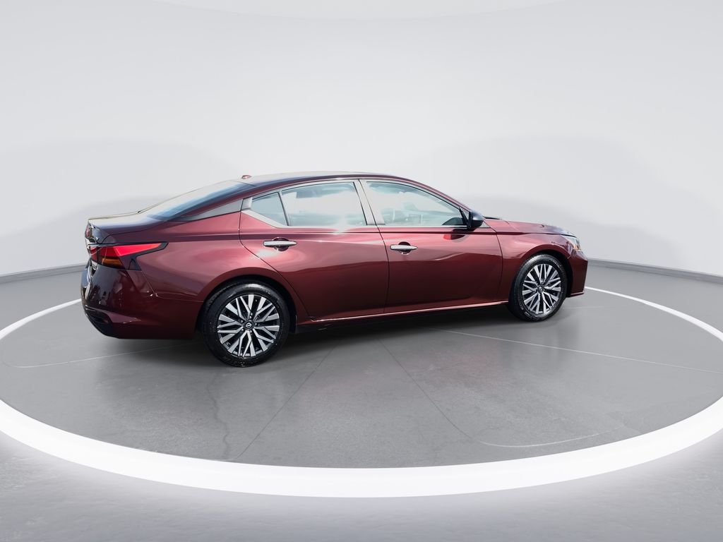 2024 Nissan Altima SV - Photo 9