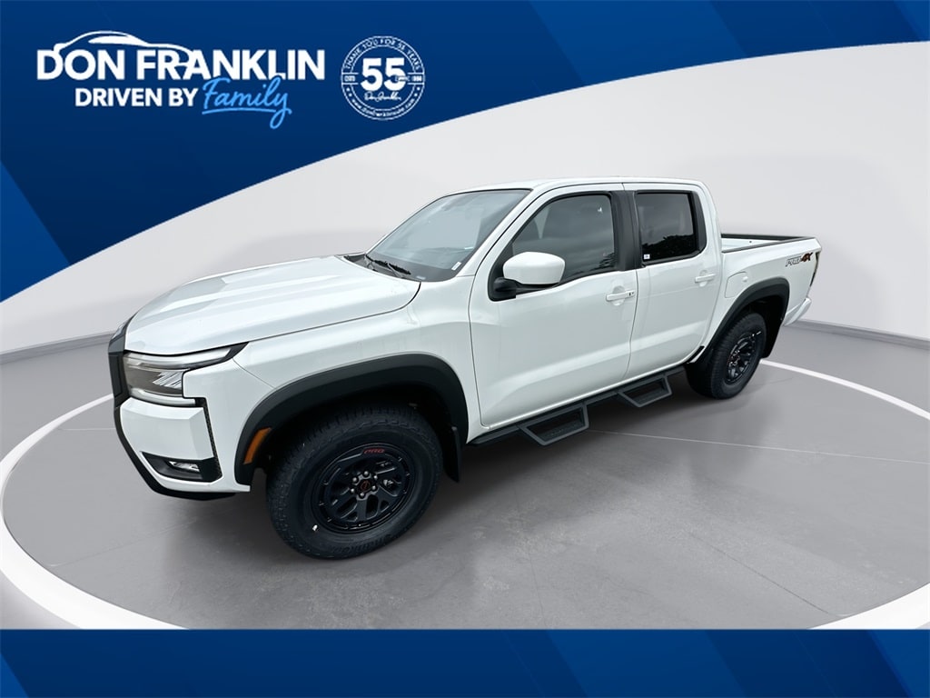 2025 Nissan Frontier PRO-4X's photo