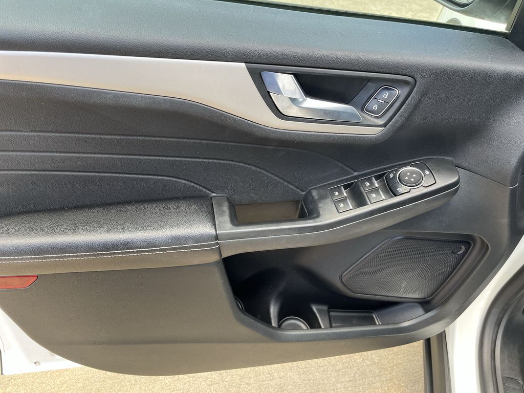 2022 Ford Escape SEL - Photo 14