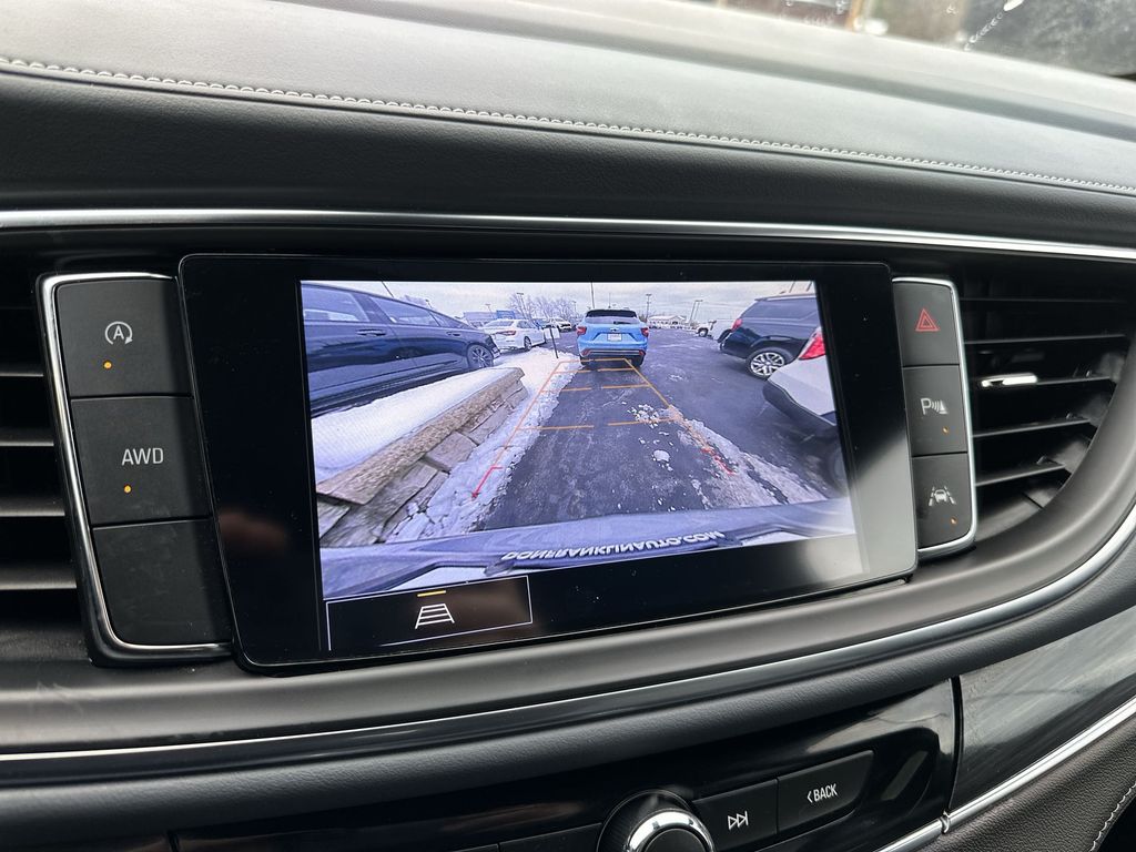 2024 Buick Enclave Essence - Photo 18