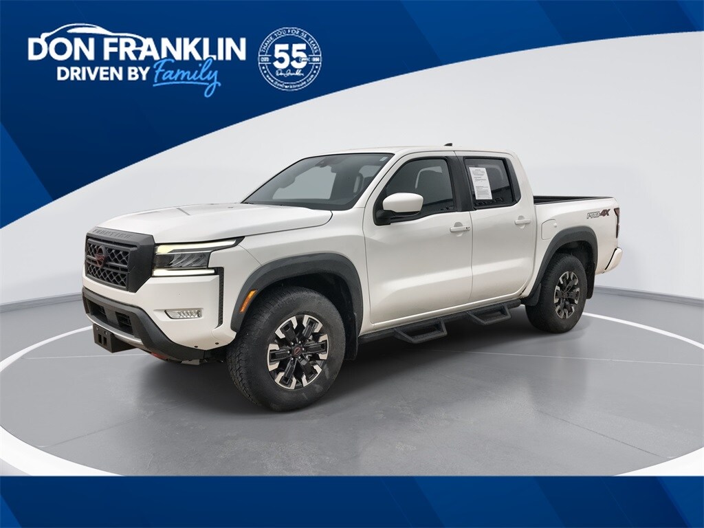 2022 Nissan Frontier PRO-4X's photo