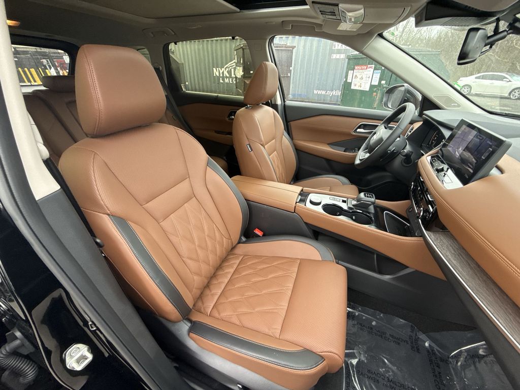 2026 Nissan Rogue Platinum - Photo 25