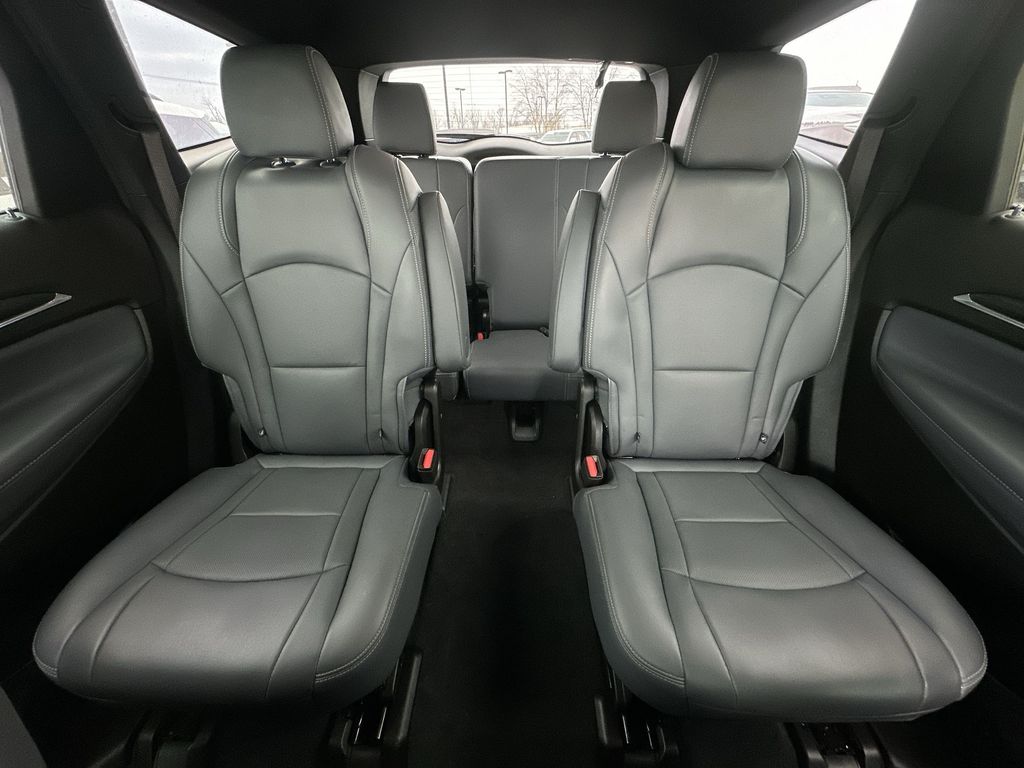 2024 Buick Enclave Essence - Photo 22