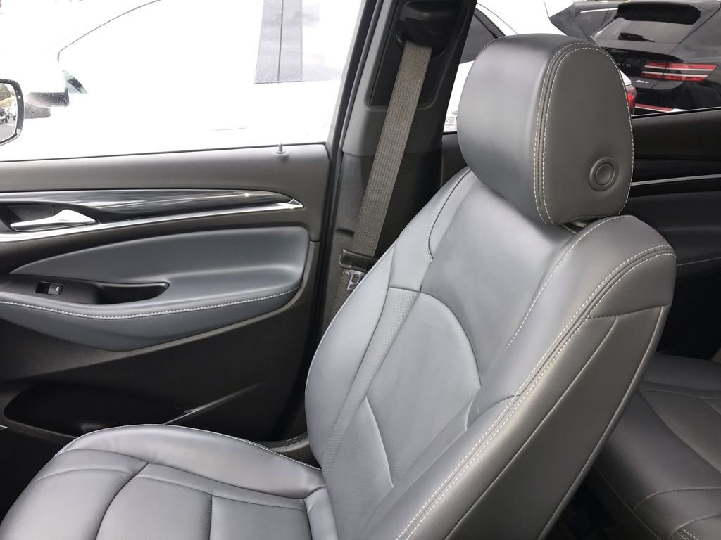 2023 Buick Enclave Essence - Photo 26