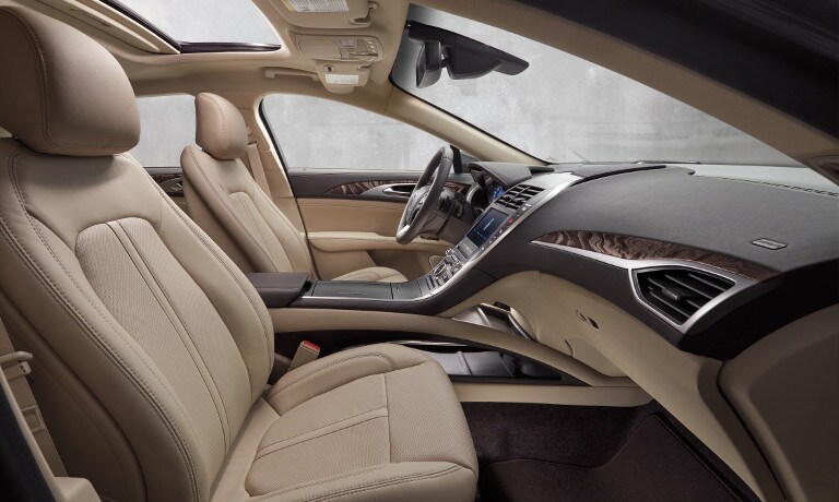 2020 Lincoln MKZ interior