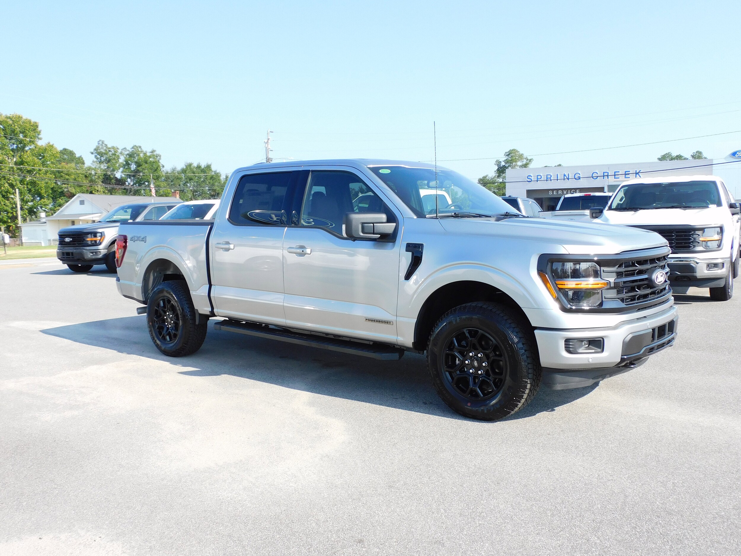 2025 Ford F-150 XLT photo 4