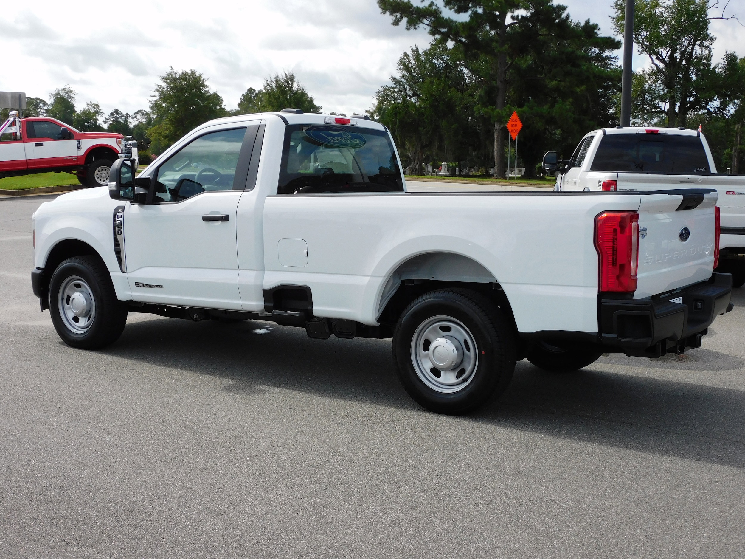 2025 Ford F-350 Super Duty XL - Photo 7