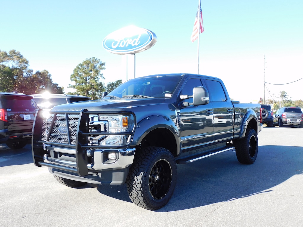 Used 2020 Ford Super Duty F-250 SRW LARIAT Truck Crew Cab