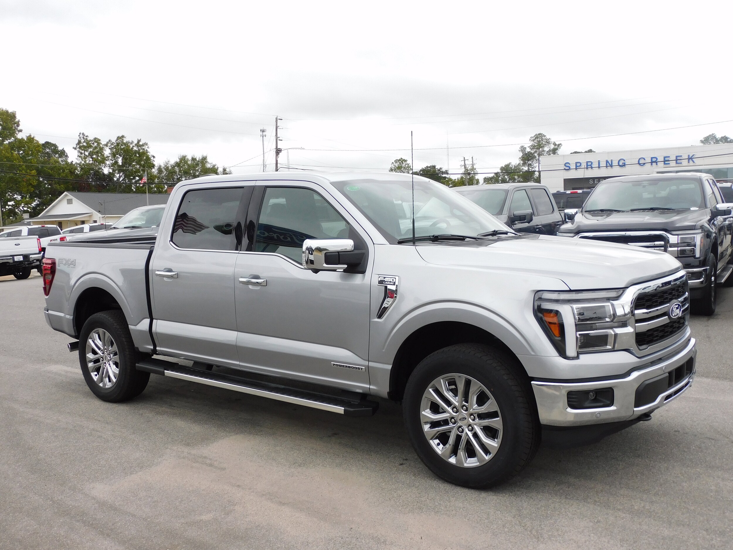 2025 Ford F-150 Lariat photo 4