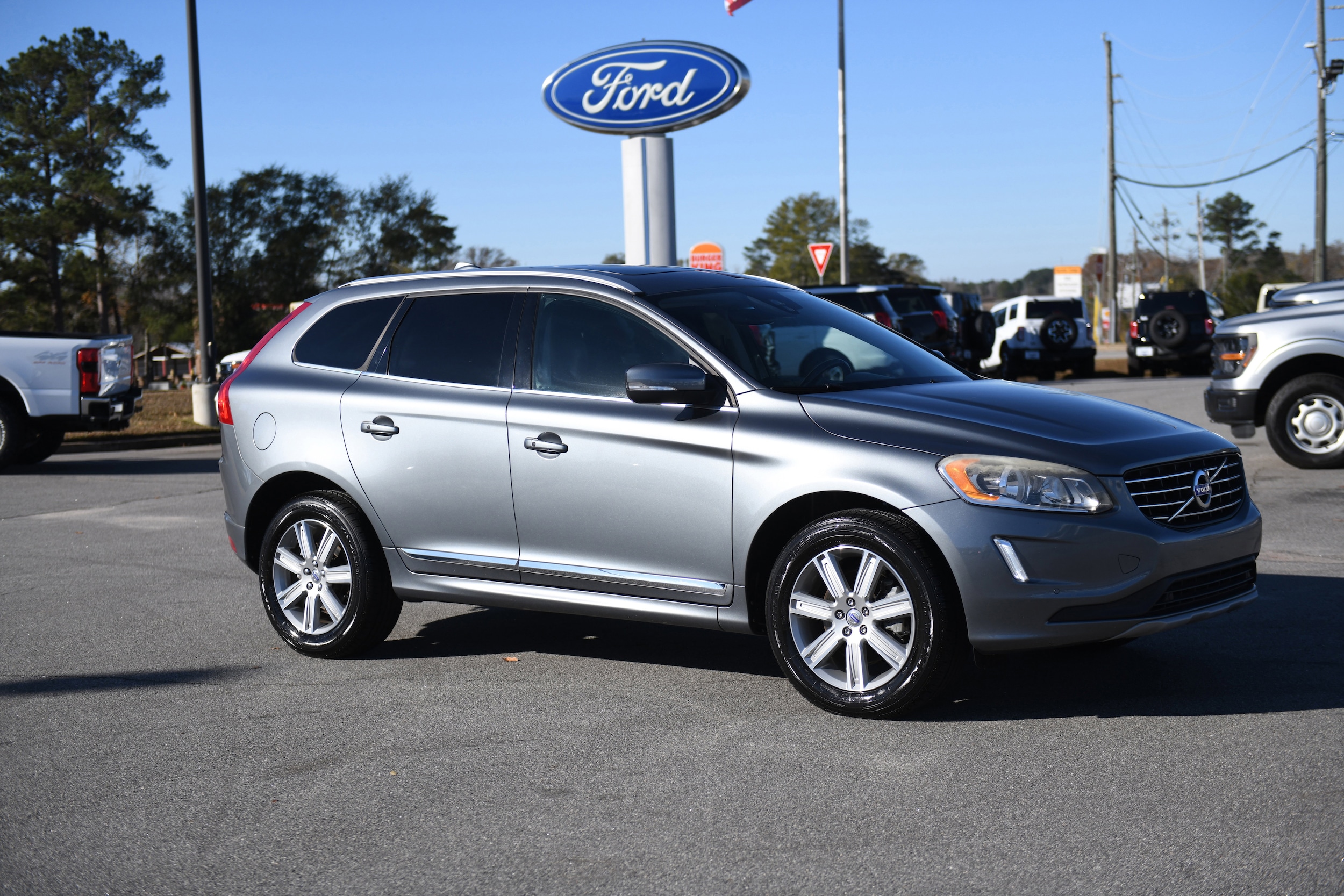 Used 2016 Volvo XC60 T6 with VIN YV449MDK6G2809217 for sale in Colquitt, GA