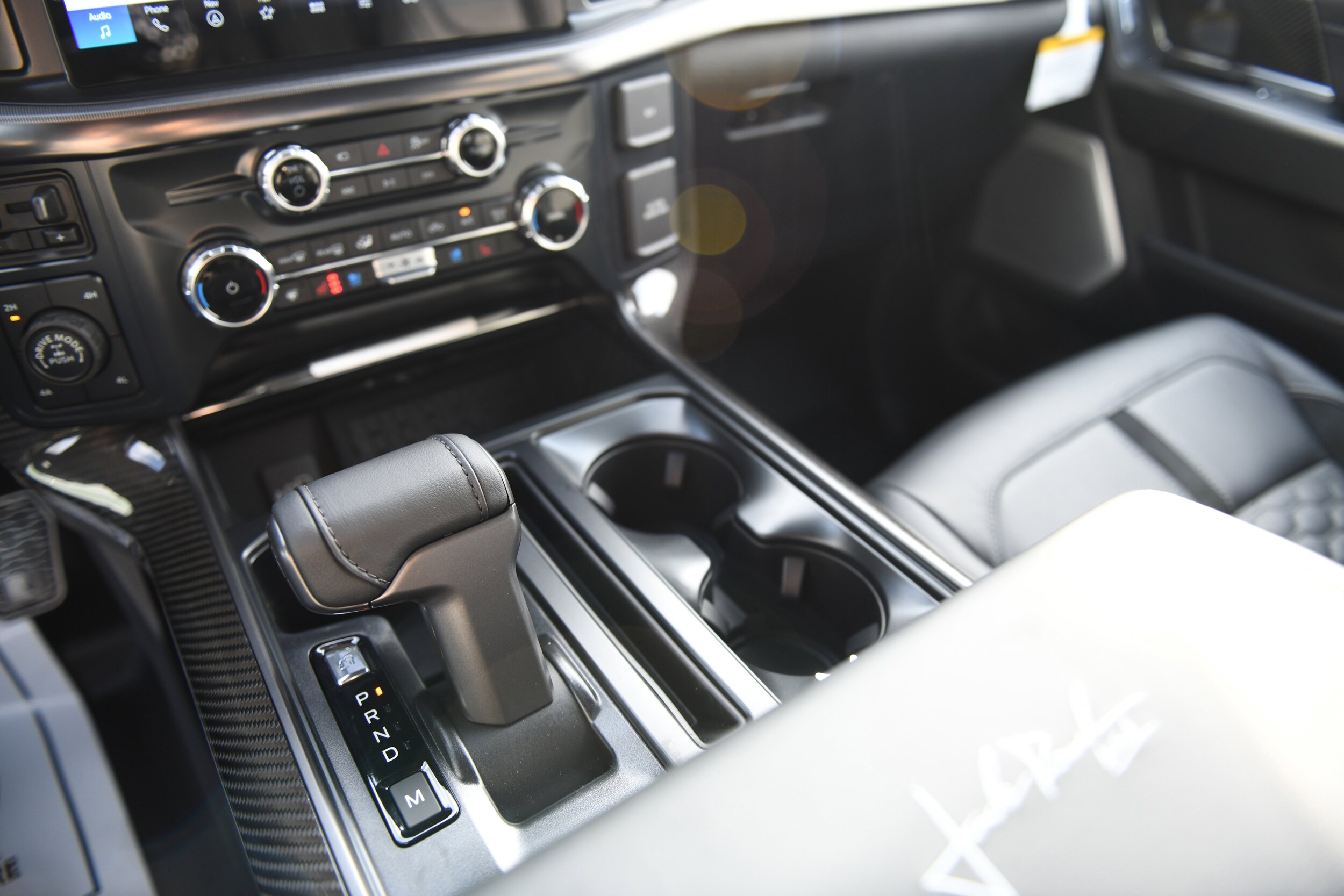 2025 Ford F-150 Lariat - Photo 25