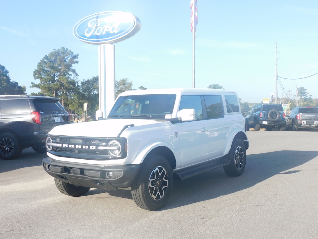 New 2025 Ford Bronco Outer Banks SUV