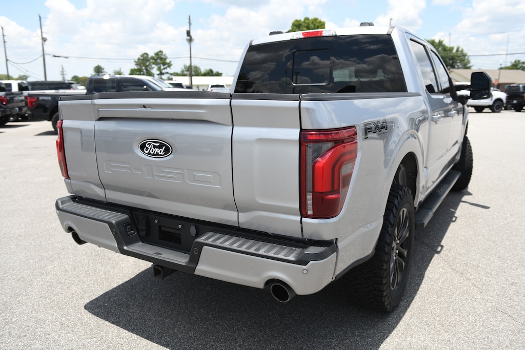 Used 2024 Ford F-150 LARIAT Truck SuperCrew Cab