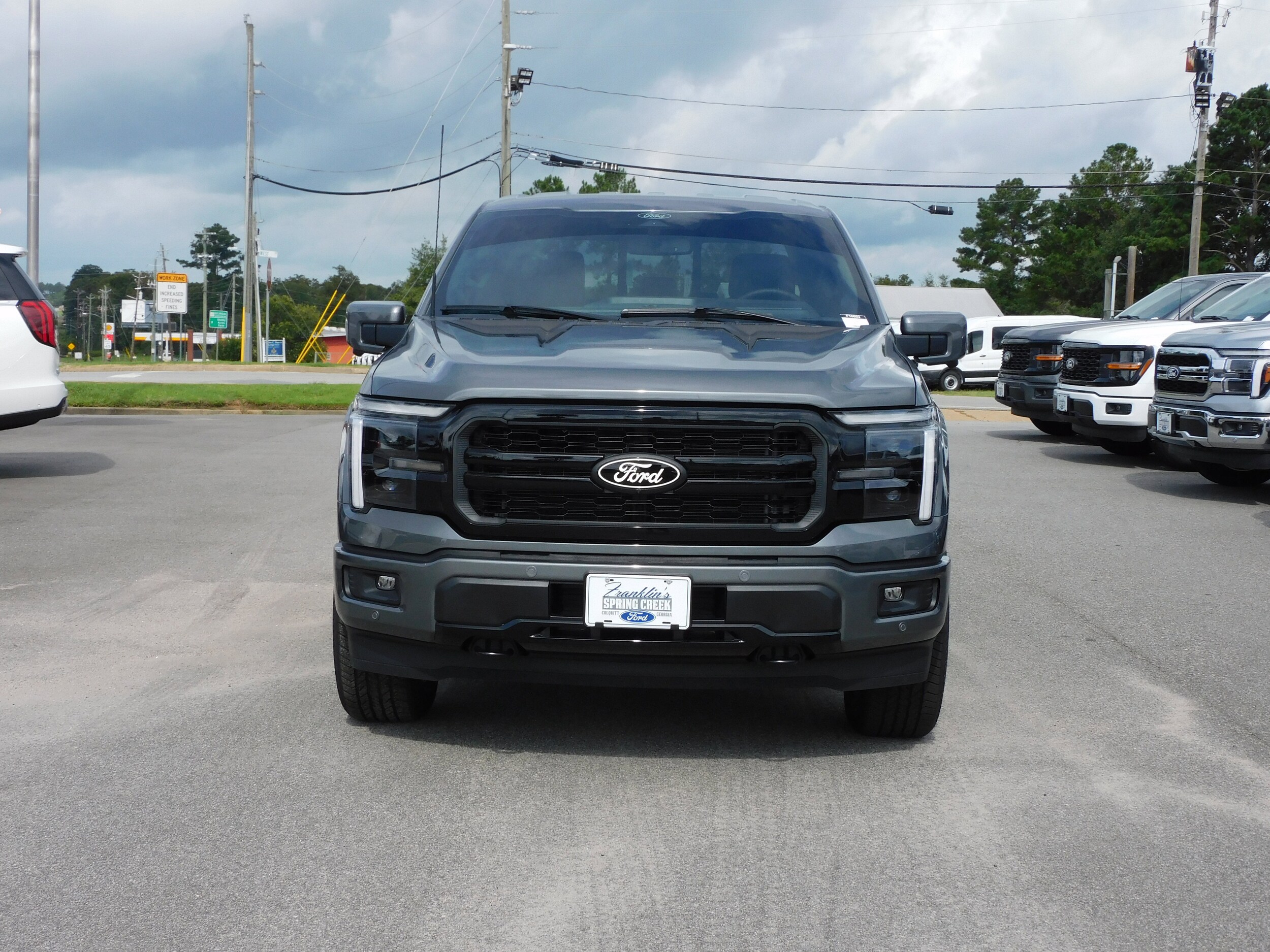 2025 Ford F-150 Lariat photo 3