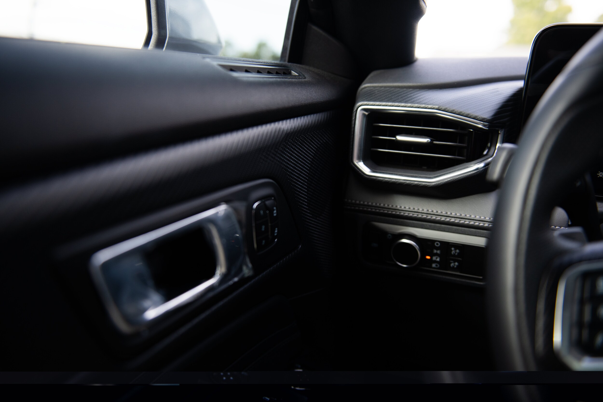 2025 Ford Mustang GT Premium - Photo 16