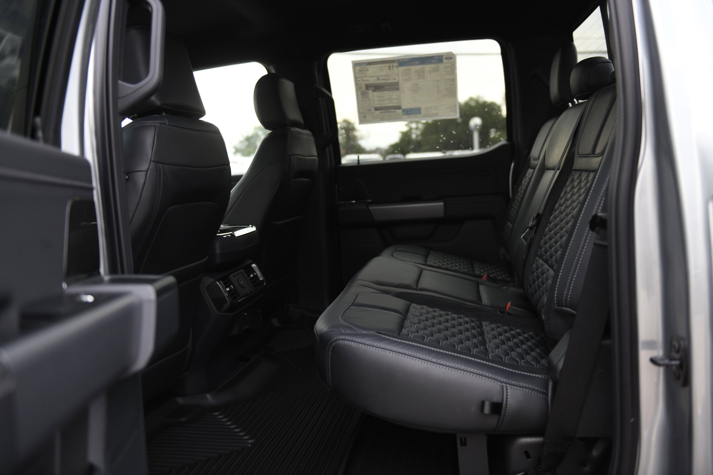 2025 Ford F-150 XLT - Photo 44