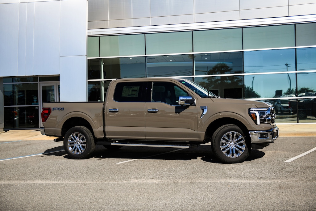 New 2025 Ford F-150 Lariat Truck
