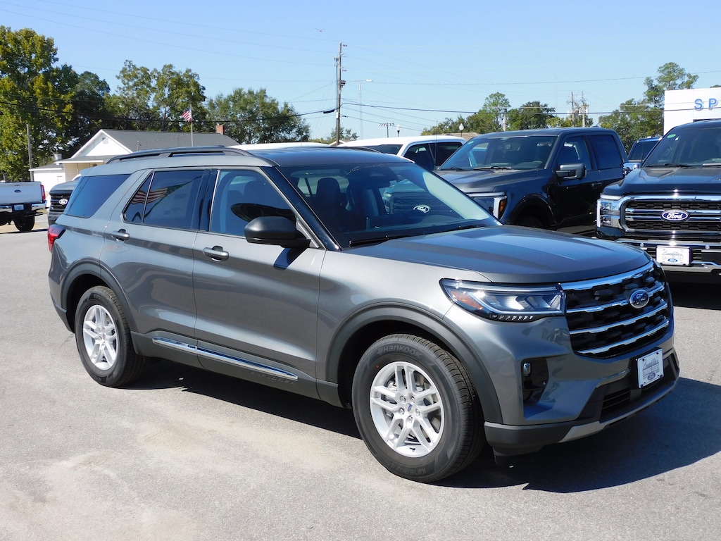 New 2025 Ford Explorer Active SUV