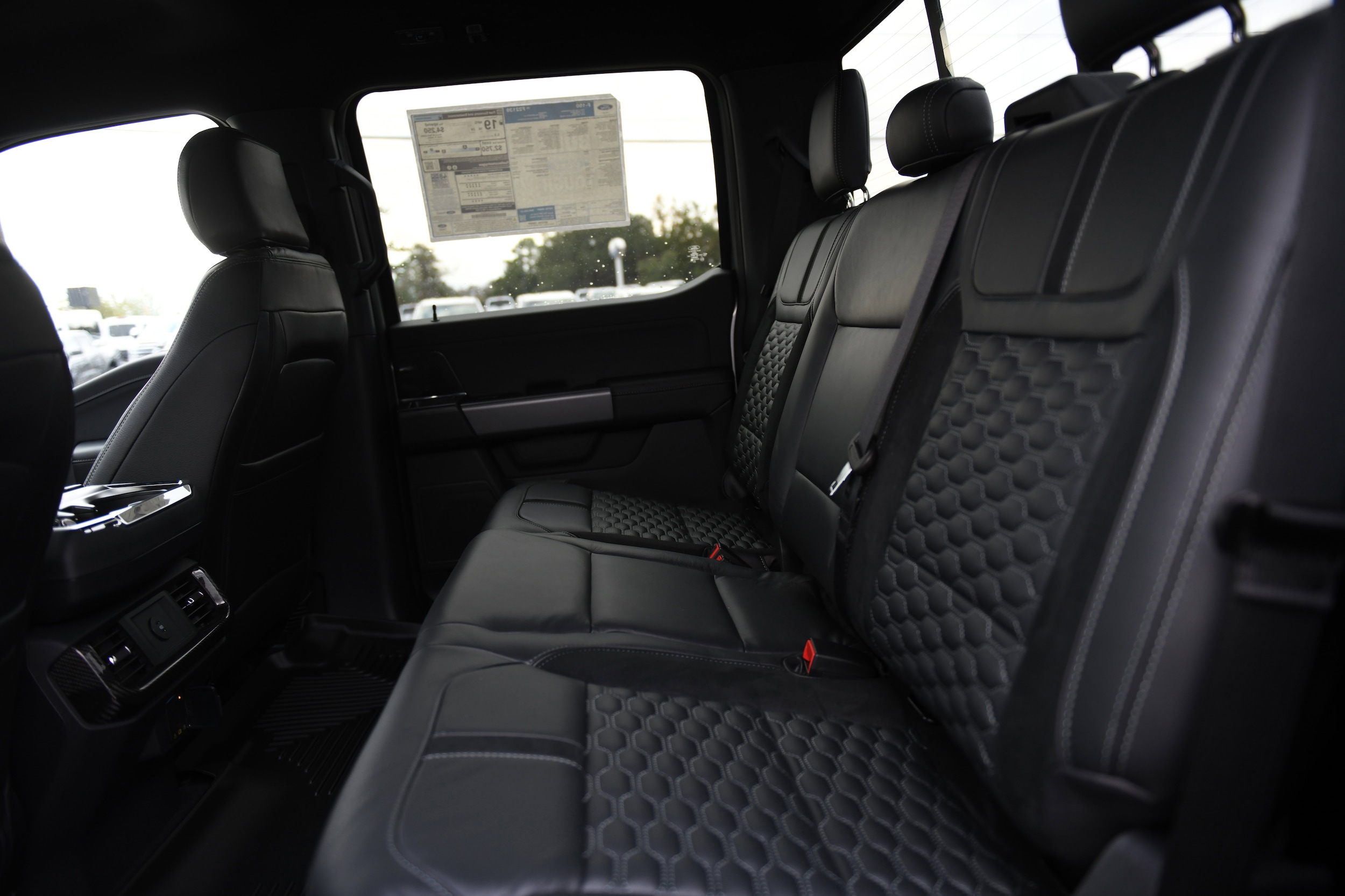 2025 Ford F-150 XLT - Photo 45