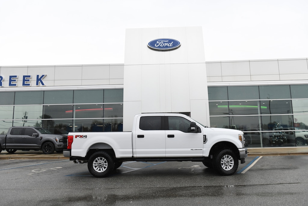Used 2018 Ford Super Duty F-250 SRW XLT Truck Crew Cab