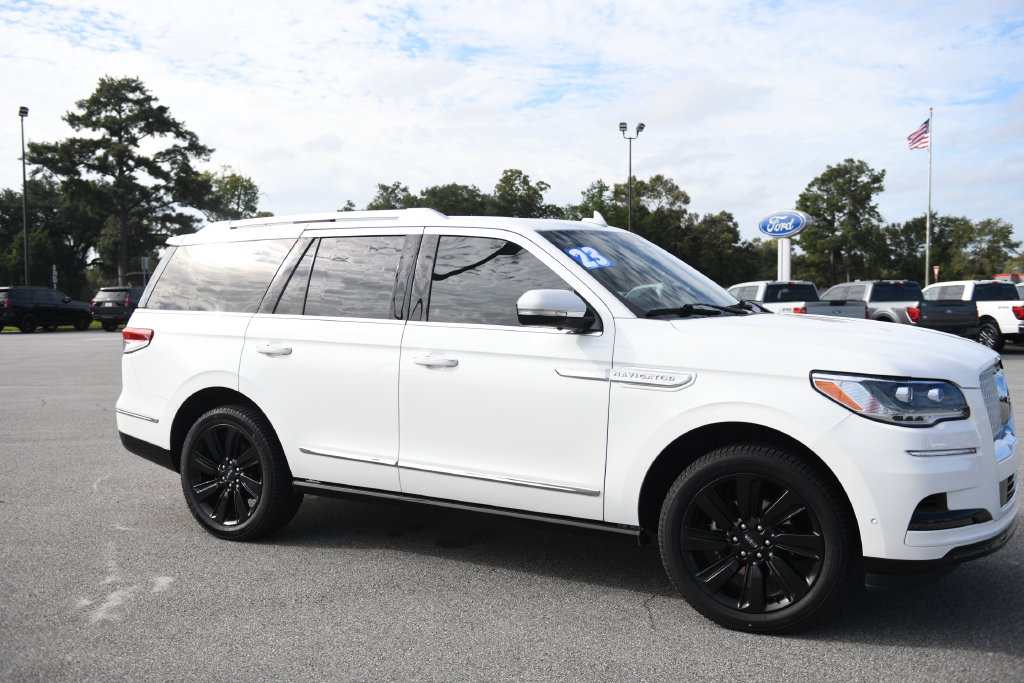 2023 Lincoln Navigator Reserve