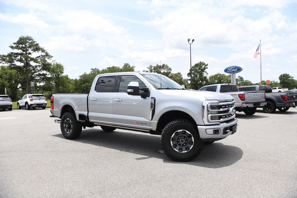 Used 2024 Ford Super Duty F-250 SRW Platinum Truck Crew Cab