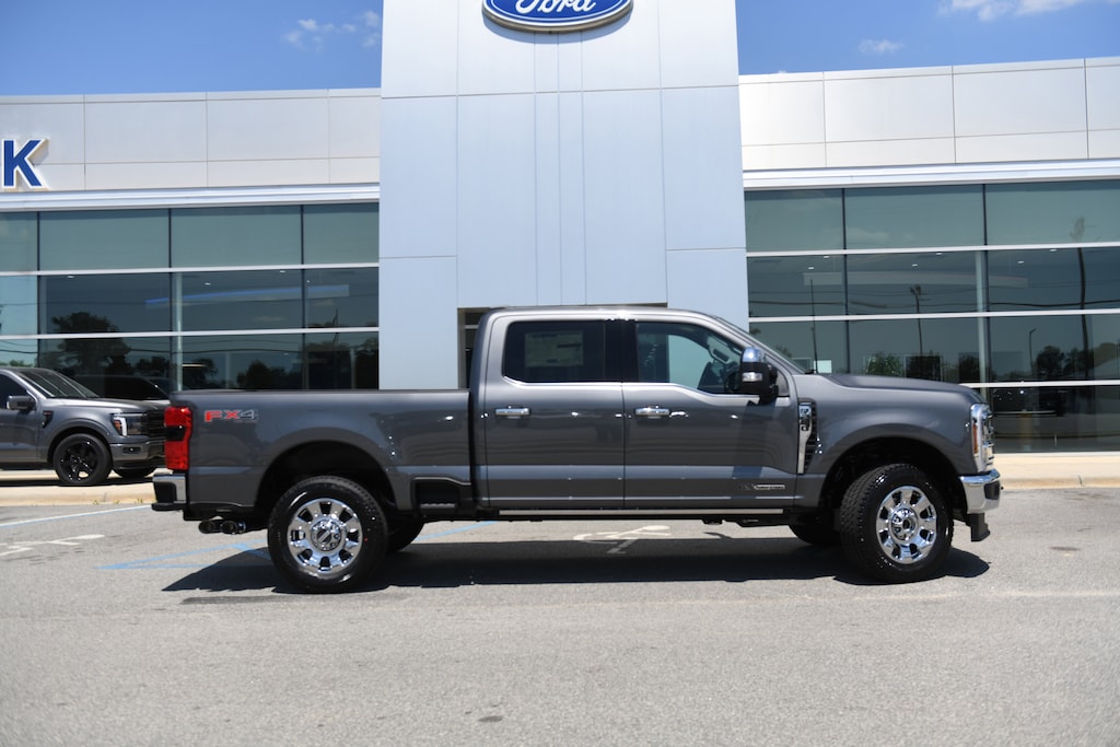 New 2026 Ford F-250SD Lariat Truck