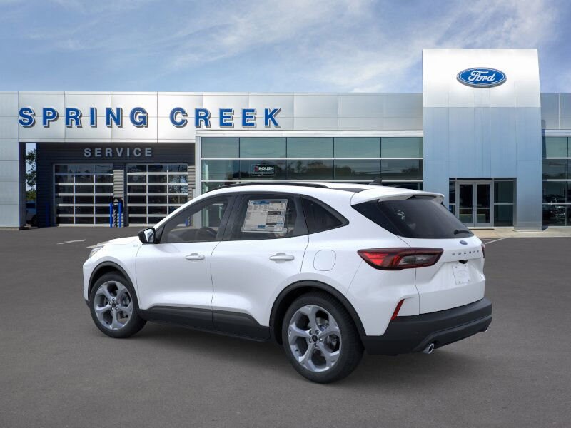 2026 Ford Escape ST-Line photo 2
