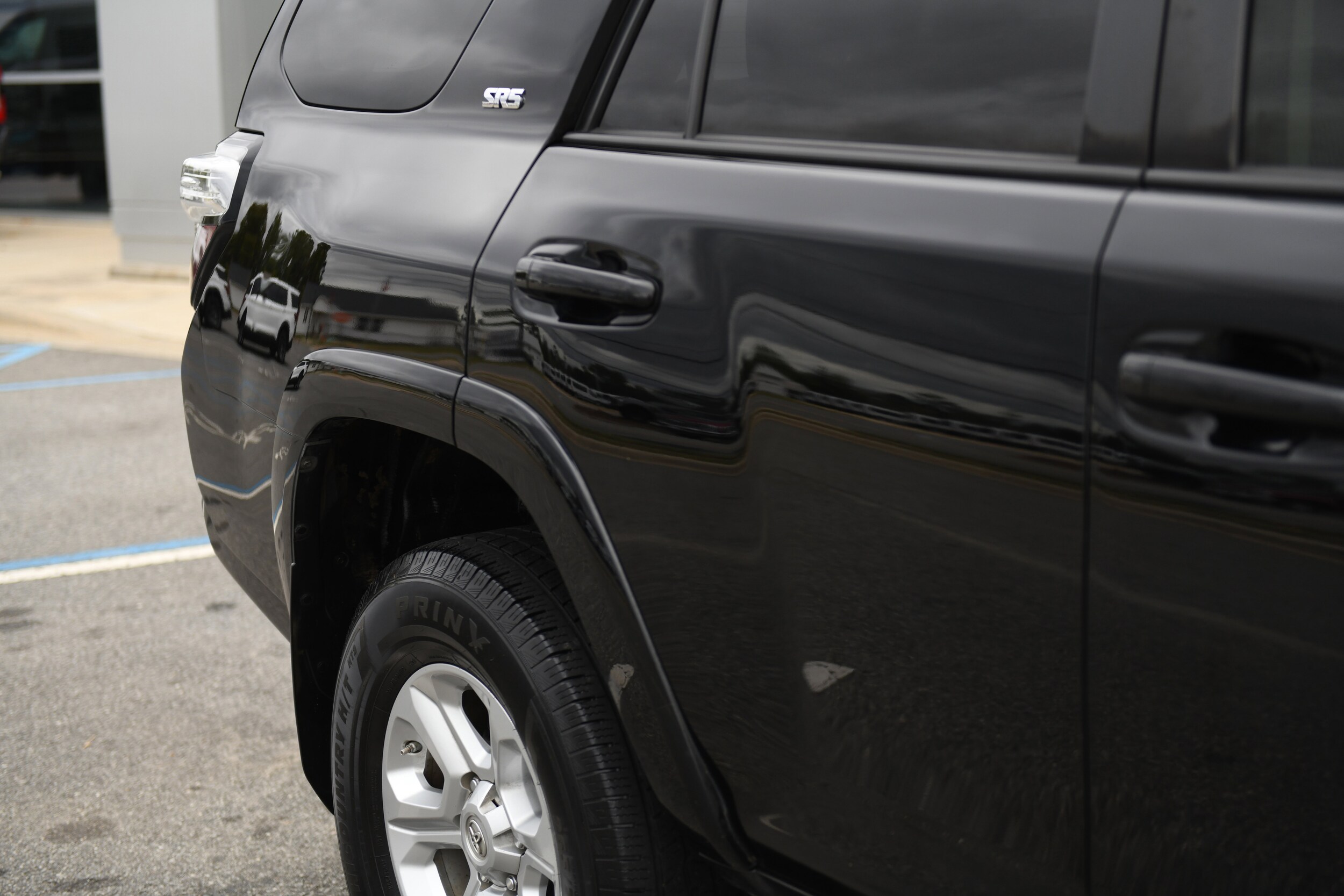 2020 Toyota 4Runner SR5 photo 3