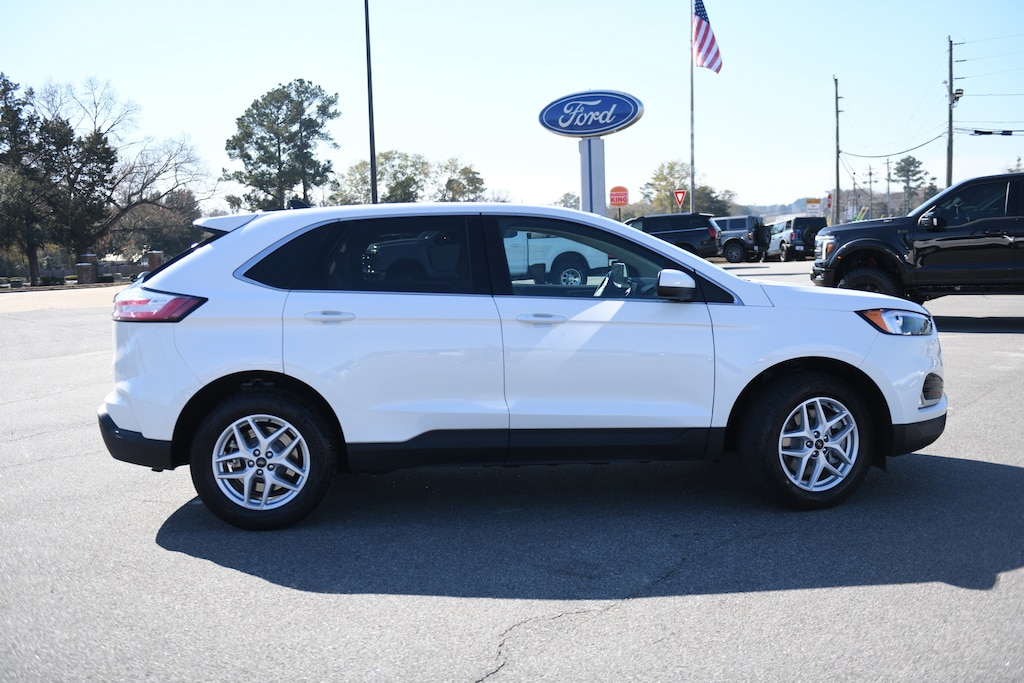 Used 2023 Ford Edge SEL SUV