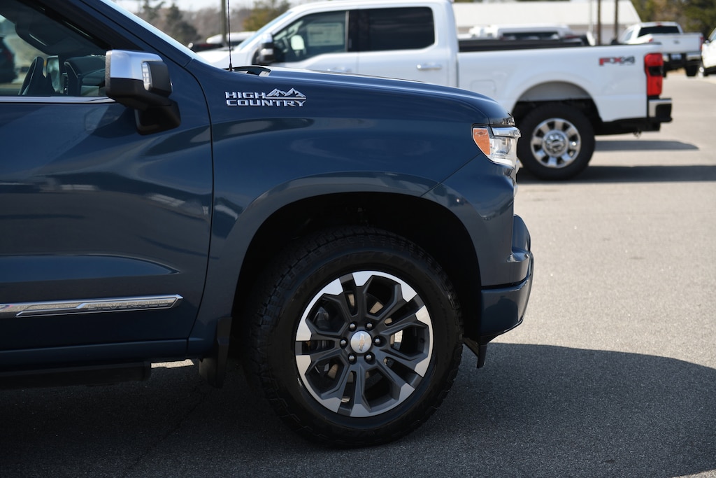 Used 2024 Chevrolet Silverado 1500 High Country Truck Crew Cab