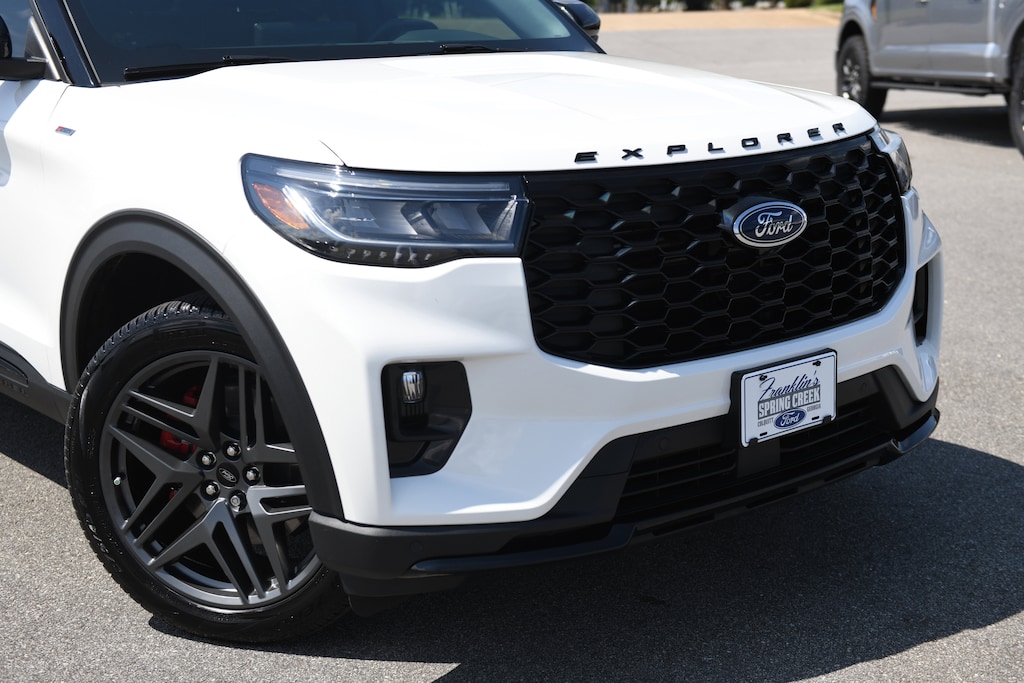 Used 2025 Ford Explorer ST-Line SUV