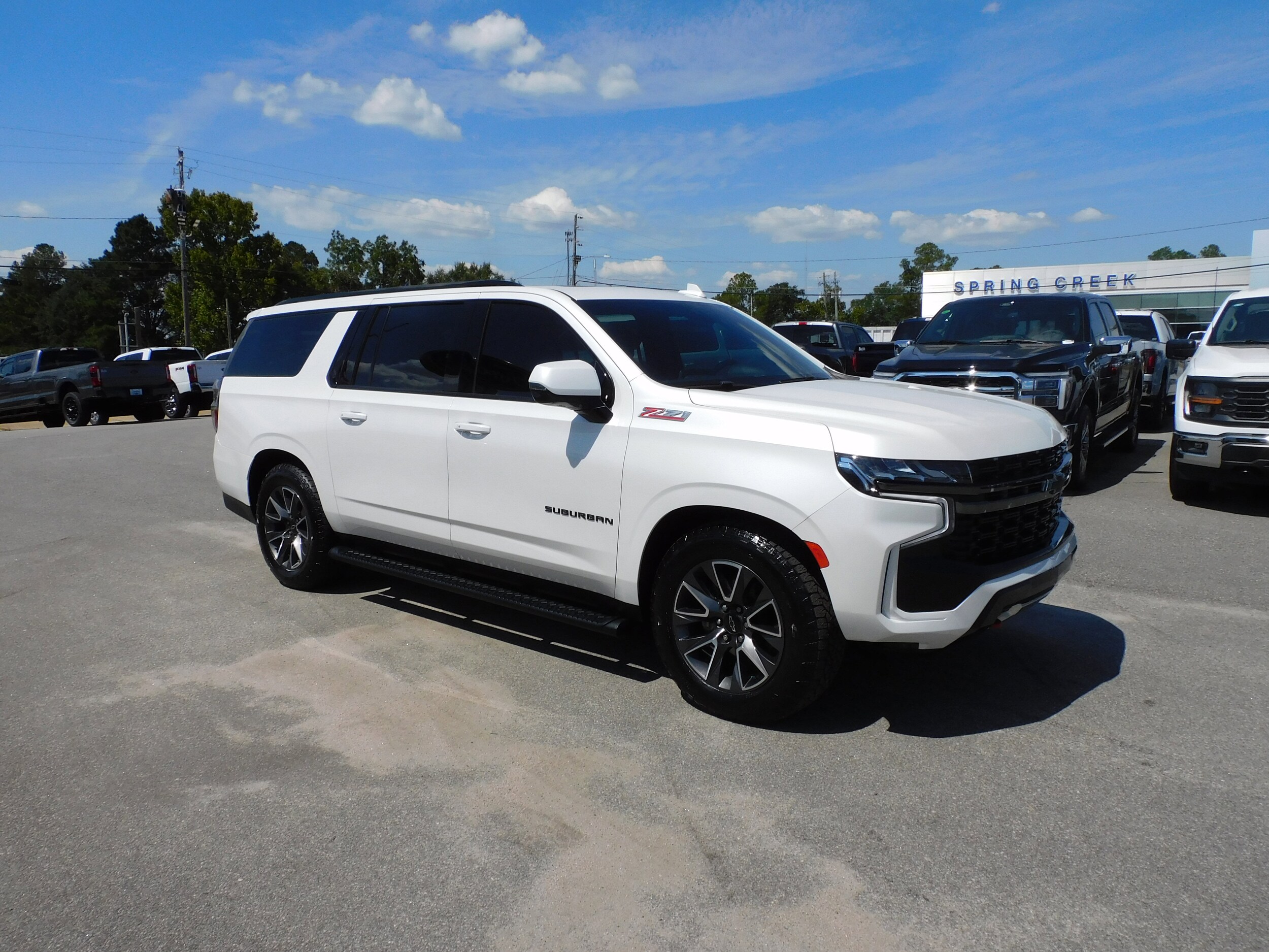 2022 Chevrolet Suburban Z71 photo 4