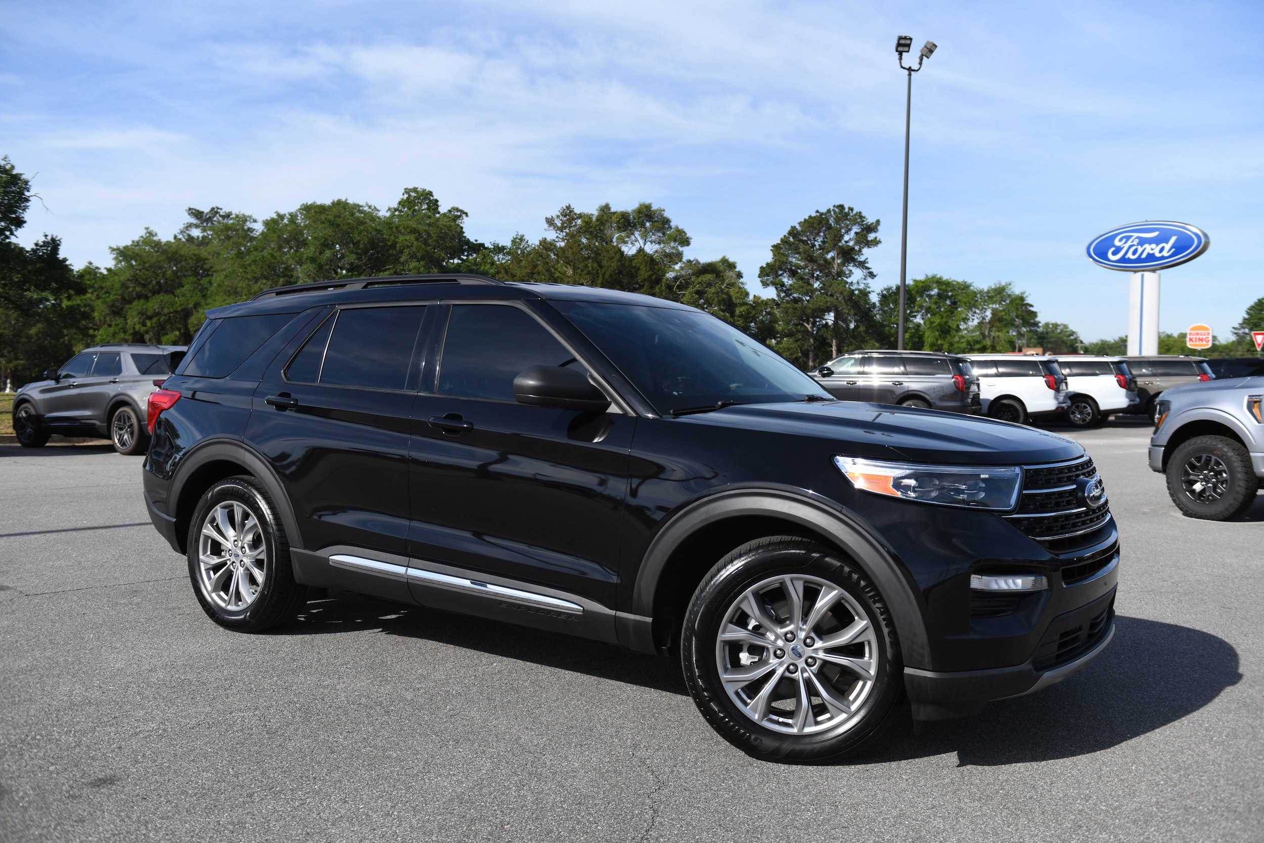 2021 Ford Explorer XLT RWD's photo