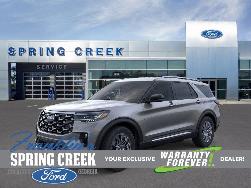 2026 Ford Explorer Platinum's photo