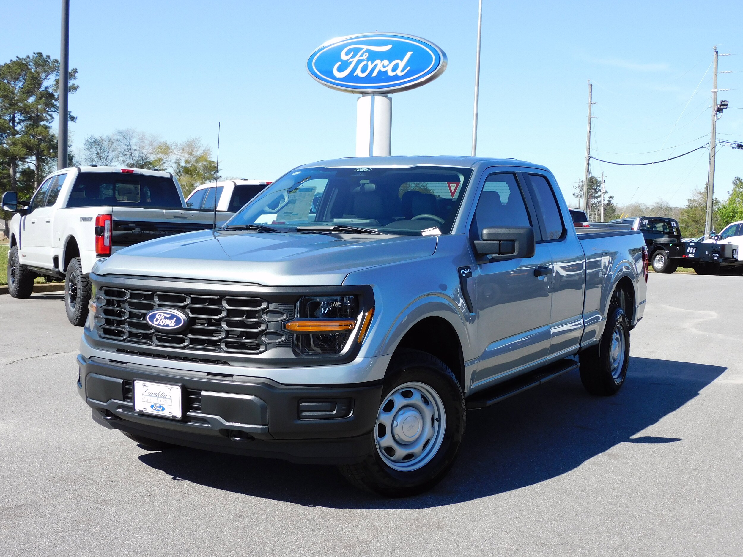 2025 Ford F-150 XL photo 2