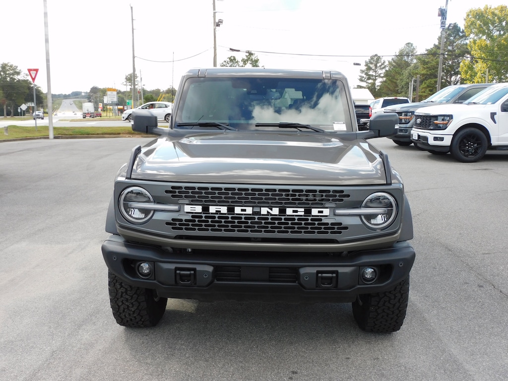 New 2025 Ford Bronco Badlands SUV