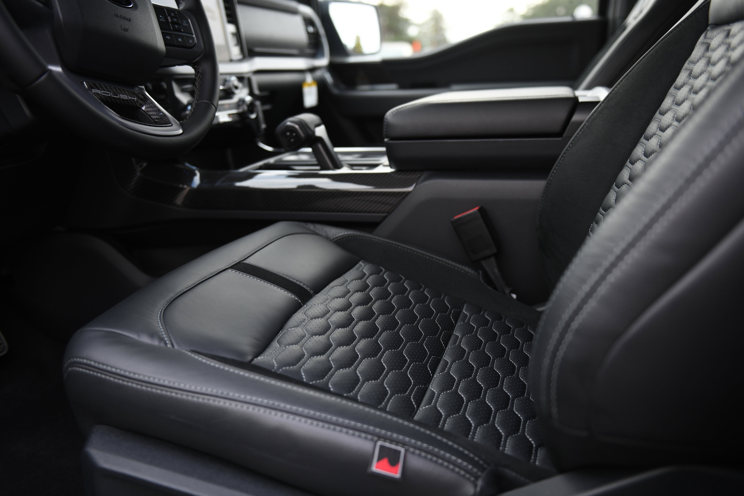 2025 Ford F-150 XLT - Photo 33