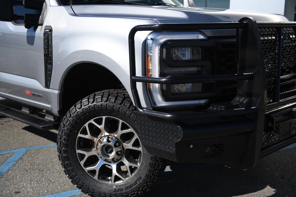 Used 2023 Ford Super Duty F-250 SRW LARIAT Truck Crew Cab