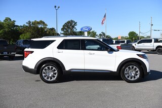 2026 Ford Explorer Platinum SUV