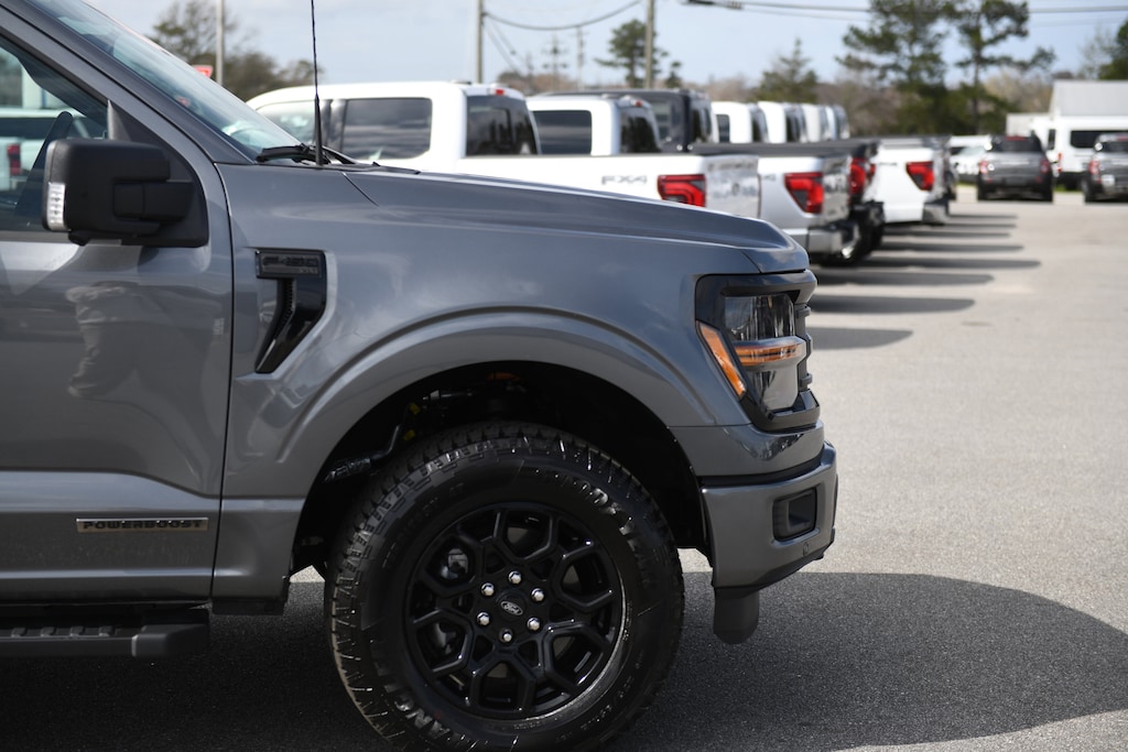 Used 2025 Ford F-150 XLT Truck SuperCrew Cab