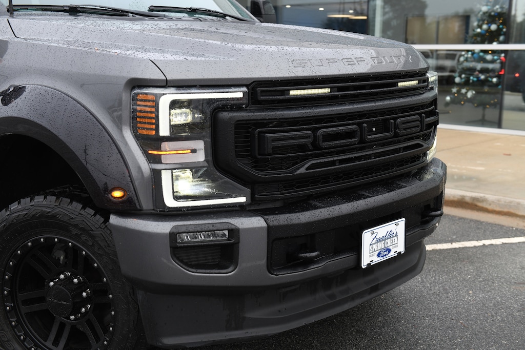 Used 2022 Ford Super Duty F-250 SRW LARIAT Truck Crew Cab