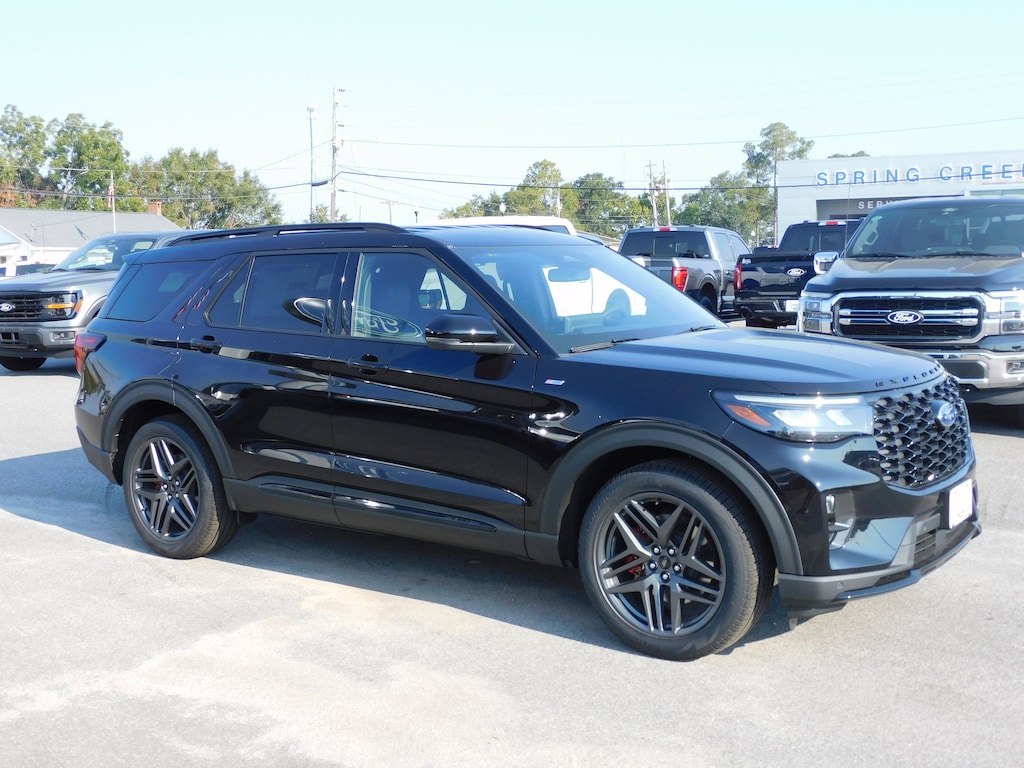 New 2025 Ford Explorer ST-Line SUV