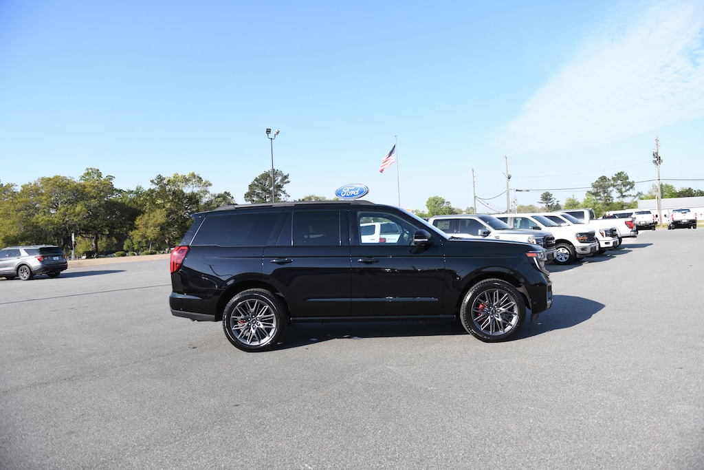 Used 2025 Ford Expedition Platinum SUV