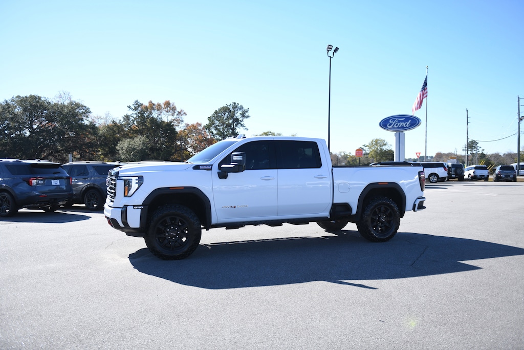 Used 2024 GMC Sierra 2500HD AT4 Truck Crew Cab