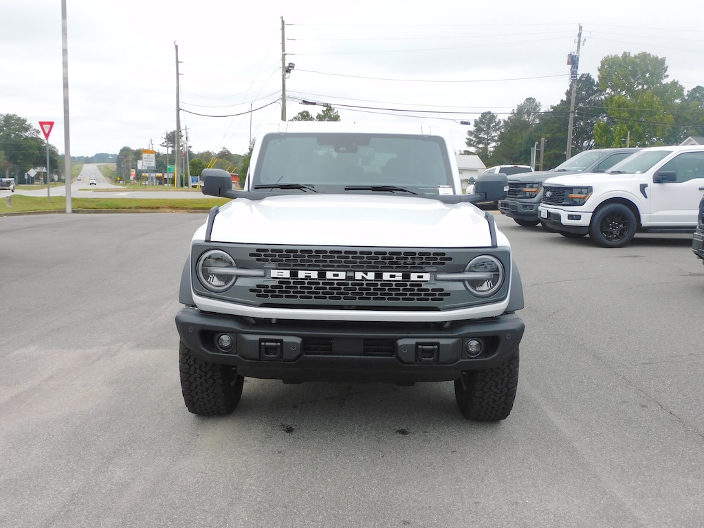 New 2025 Ford Bronco Badlands SUV