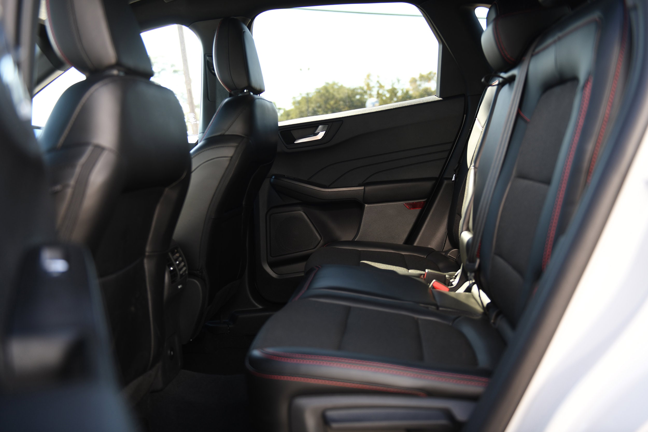 2026 Ford Escape ST-Line - Photo 10