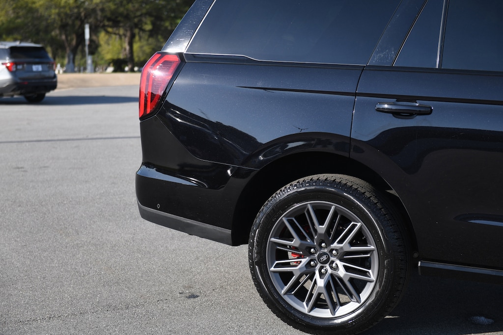 Used 2025 Ford Expedition Platinum SUV